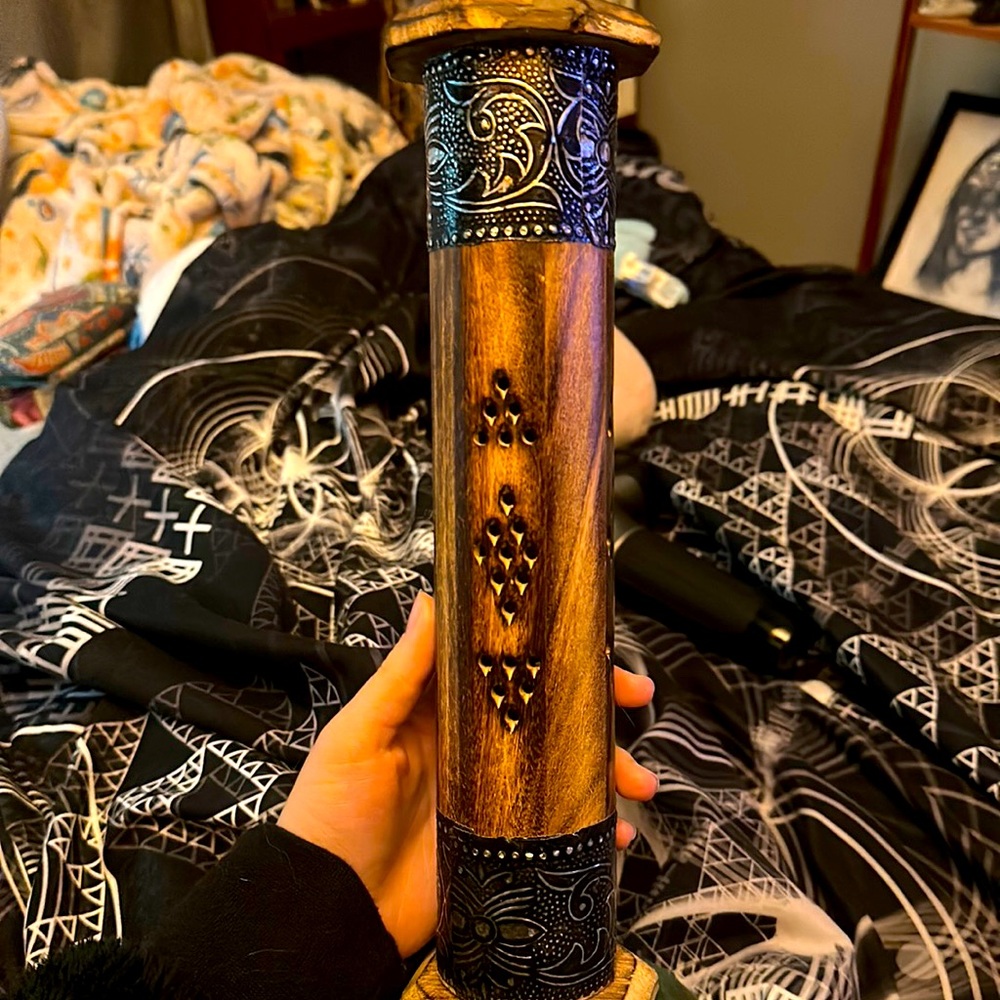 I’m selling an incense burner I’ve only used once